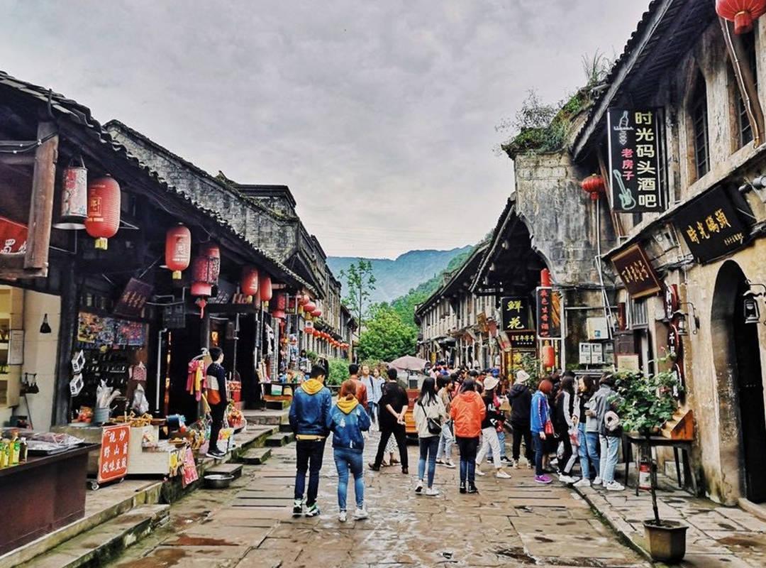 媒体人:扬科维奇的确没啥执教能力,但玉皇大帝来了也好不了多少